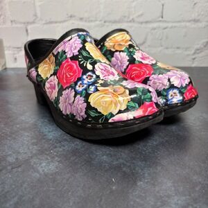 C&C Sweden Floral Clogs Euro 38 US 7.5 Multi Rose Comfort Slip On Shoes